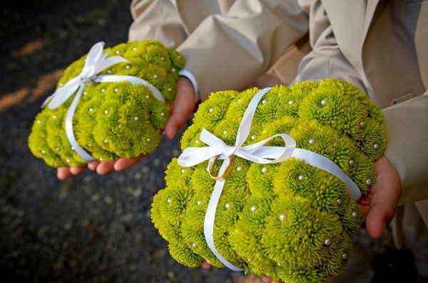 ringbearer-flower-pillow-francoise-weeks.jpg